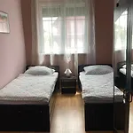 Eva Apartmanhaz * Balatonlelle