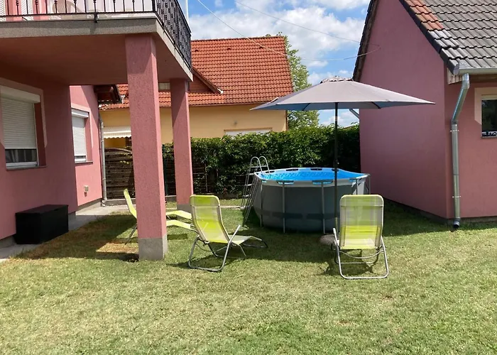 Eva Apartmanhaz * Balatonlelle