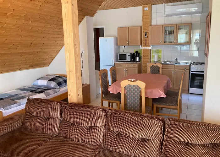 Apartament Eva Apartmanhaz *