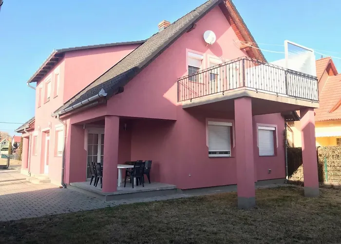 Eva Apartmanhaz Balatonlelle